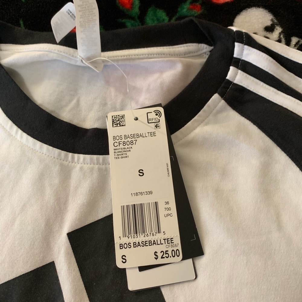 Adidas Top - Picture 2 of 2